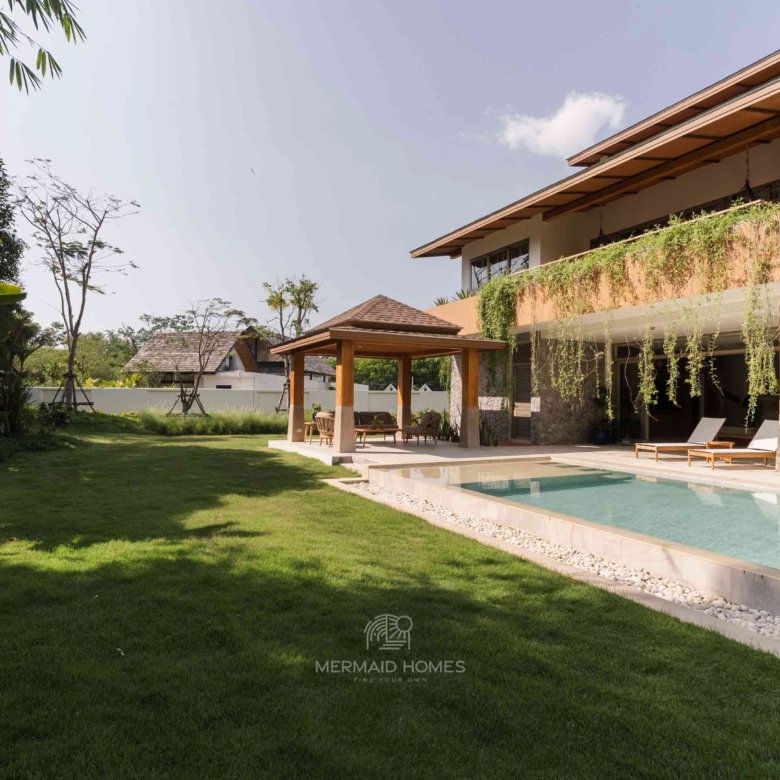 canadian style villa in phuket